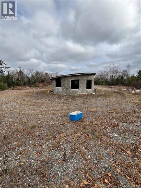 682 Boyd Road — photo 9 of 12