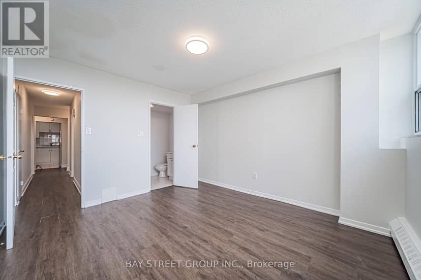 1401 - 4101 Sheppard Avenue E — photo 20 of 32