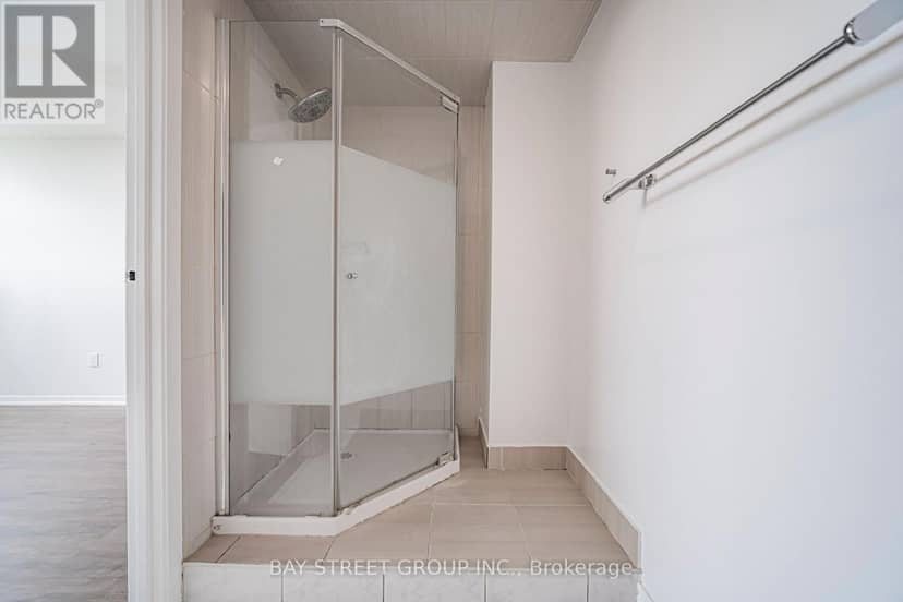 1401 - 4101 Sheppard Avenue E — photo 25 of 32
