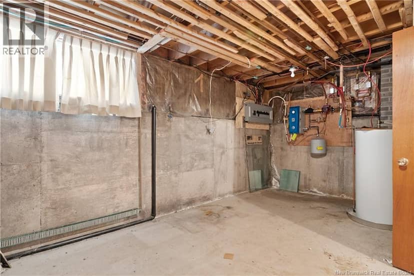 69 Chandler Crescent — photo 28 of 39
