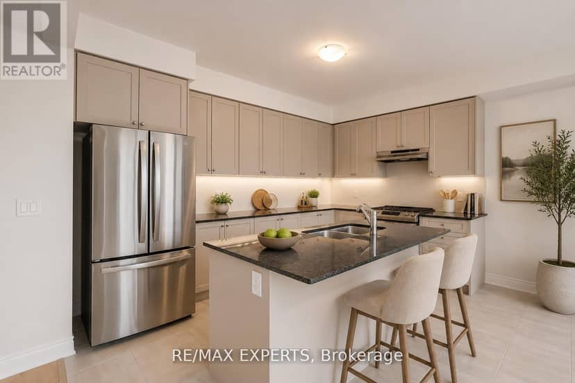 11 Union Boulevard — photo 4 of 39