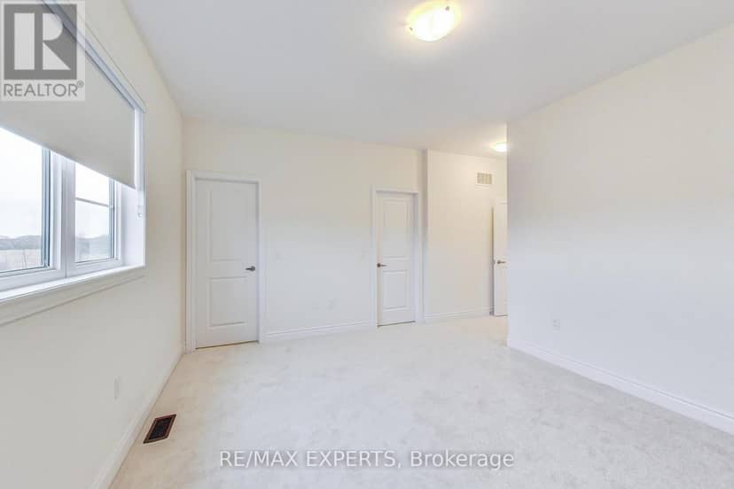 62 Season Crescent — photo 17 of 40