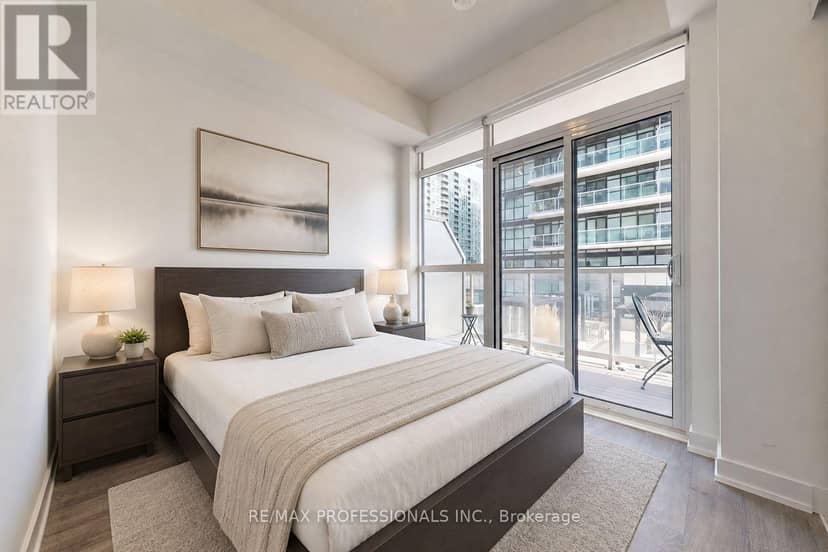 504 - 251 Manitoba Street — photo 1 of 15