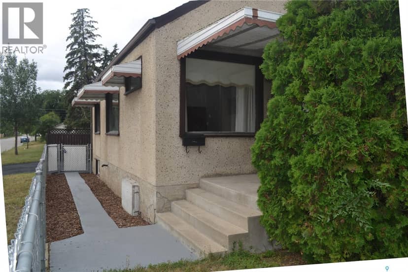 201 P Avenue N — photo 3 of 40