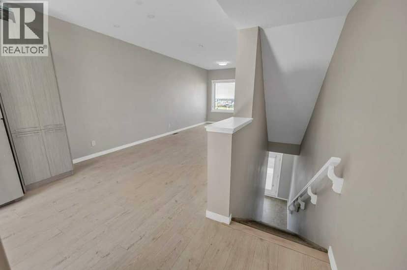 903, 218 Sherwood Square NW, Calgary, photo 4