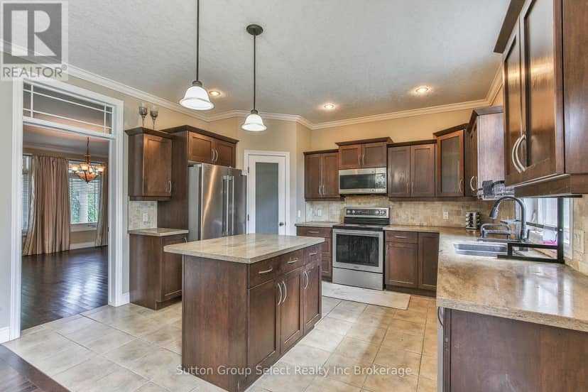 26 Westview Court — photo 7 of 33