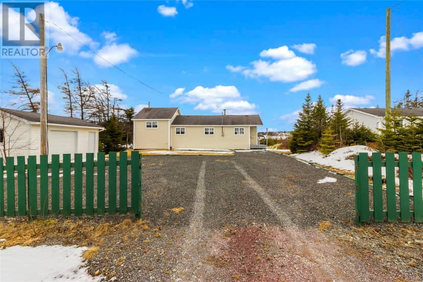 25 Ocean Pond Road, Ocean Pond