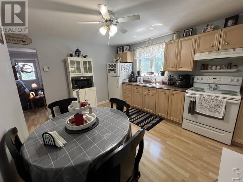 136A Memorial Drive, Clarenville, photo 5