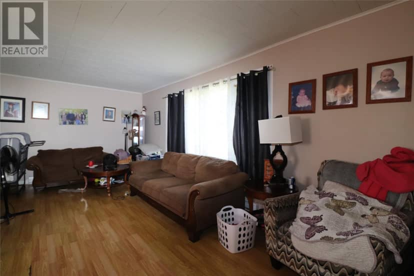 19 Patrick Street, Carbonear, photo 2