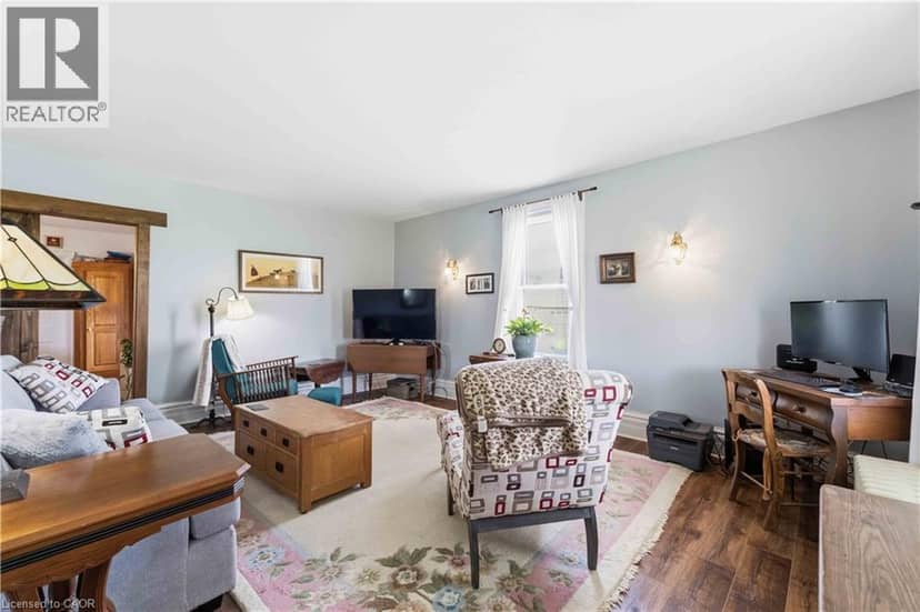594 NIAGARA STONE Road — photo 11 of 40