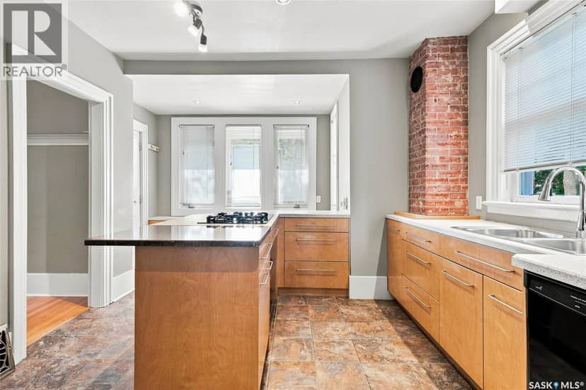 234 10th STREET E — photo 12 of 40