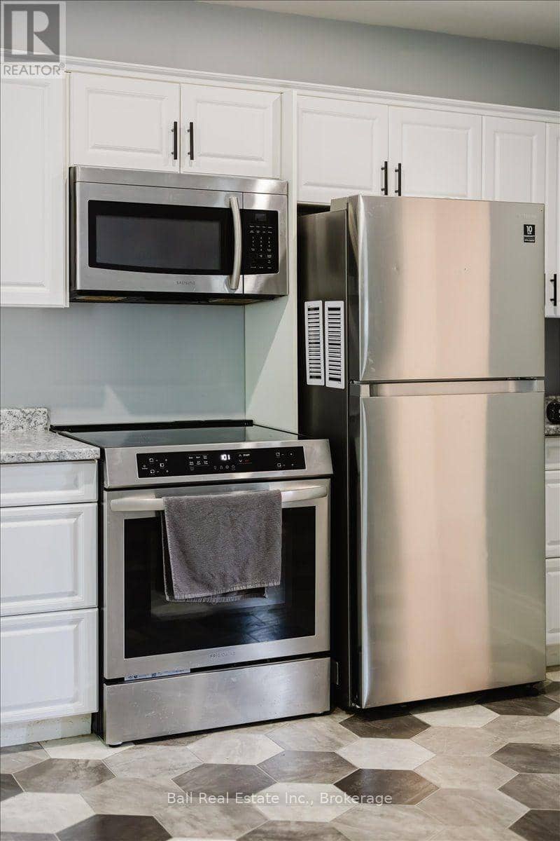 47 Park Street S — photo 12 of 33