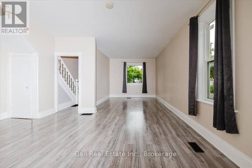 47 Park Street S, Peterborough, photo 8