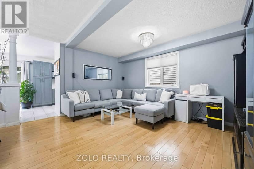 82 Piperbrook Crescent — photo 5 of 18