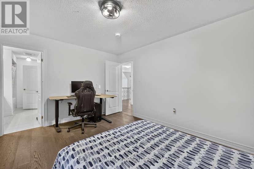 28 Frederick Taylor Way — photo 13 of 40