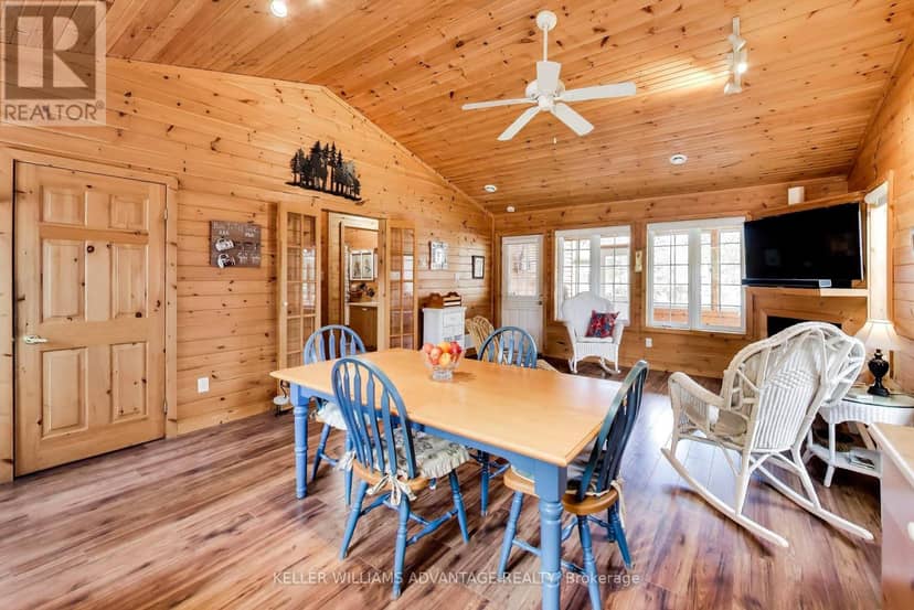 10 Cabin Crescent — photo 11 of 40