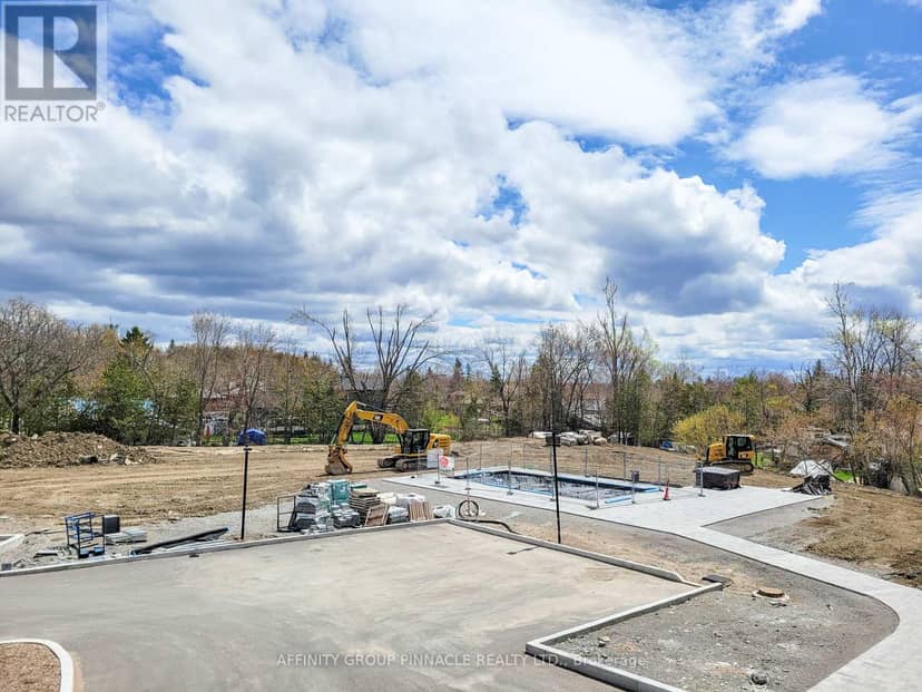 201 - 99 Louisa Street — photo 24 of 40