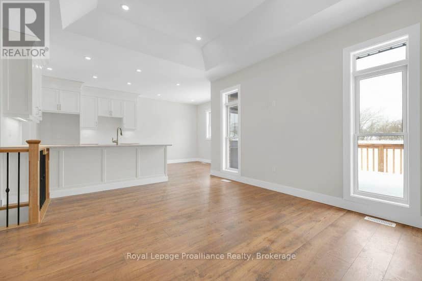 8 Dunmor Street — photo 11 of 40