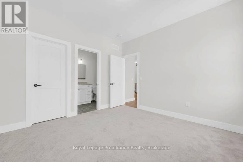 8 Dunmor Street — photo 23 of 40