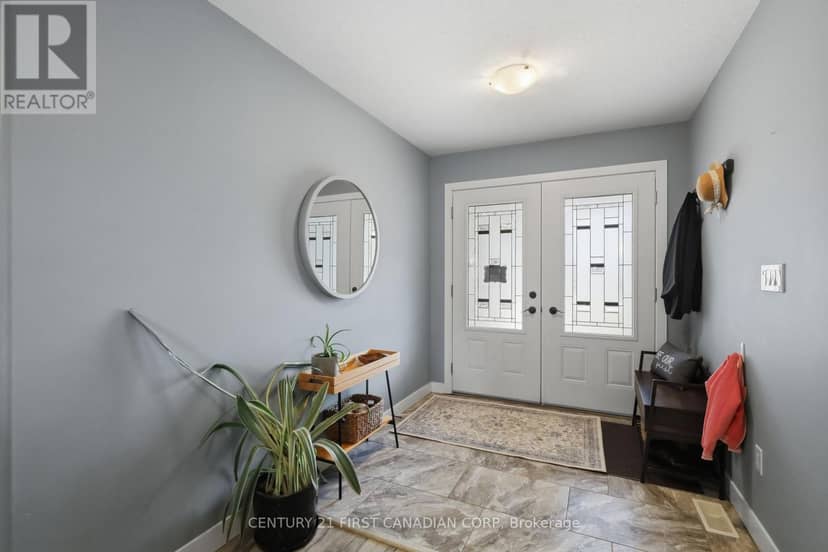 29 Nicoles Trail — photo 4 of 40