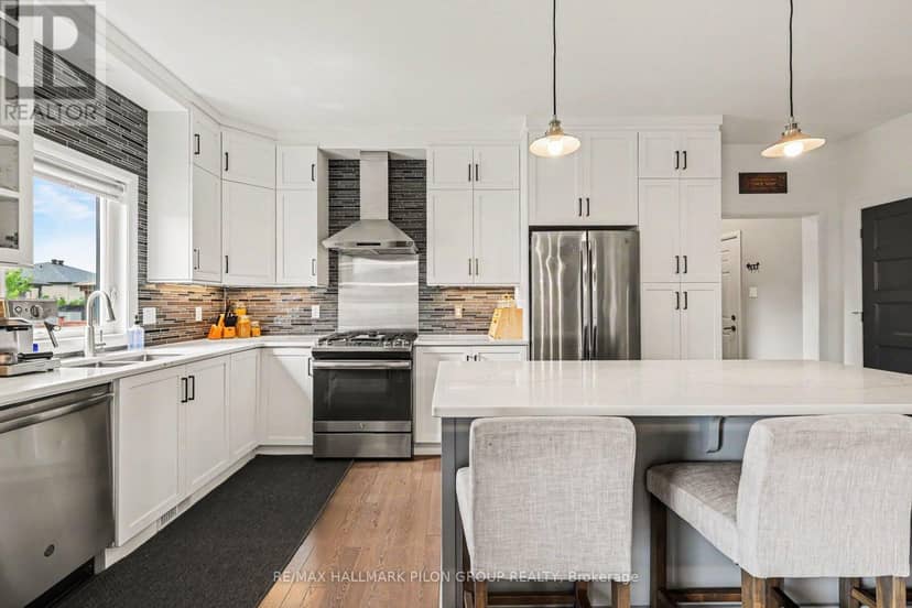 47 Nancy Street — photo 4 of 23