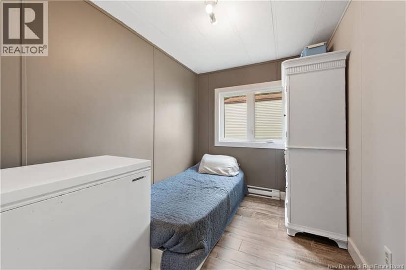 41 Young Street — photo 15 of 20