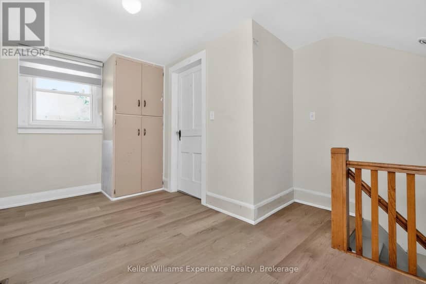 239 Oak Street — photo 25 of 40