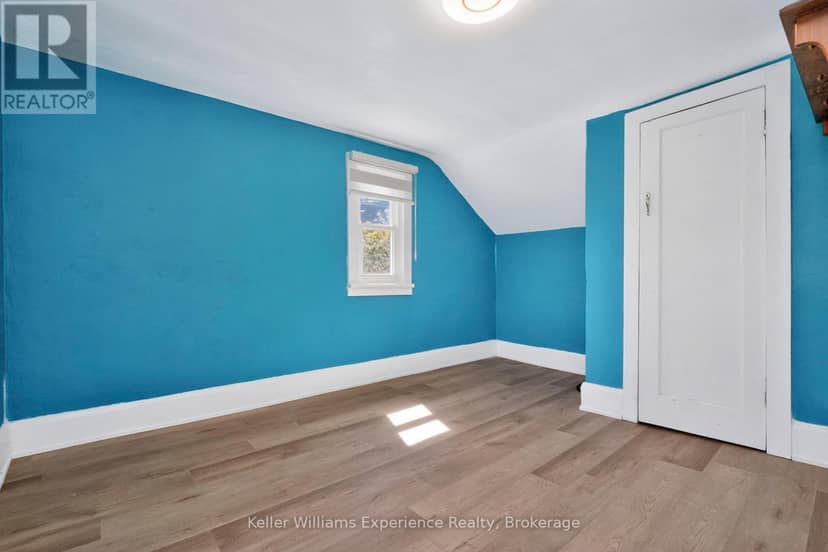 239 Oak Street — photo 26 of 40