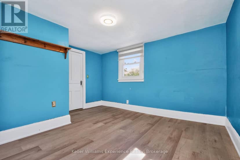 239 Oak Street — photo 28 of 40
