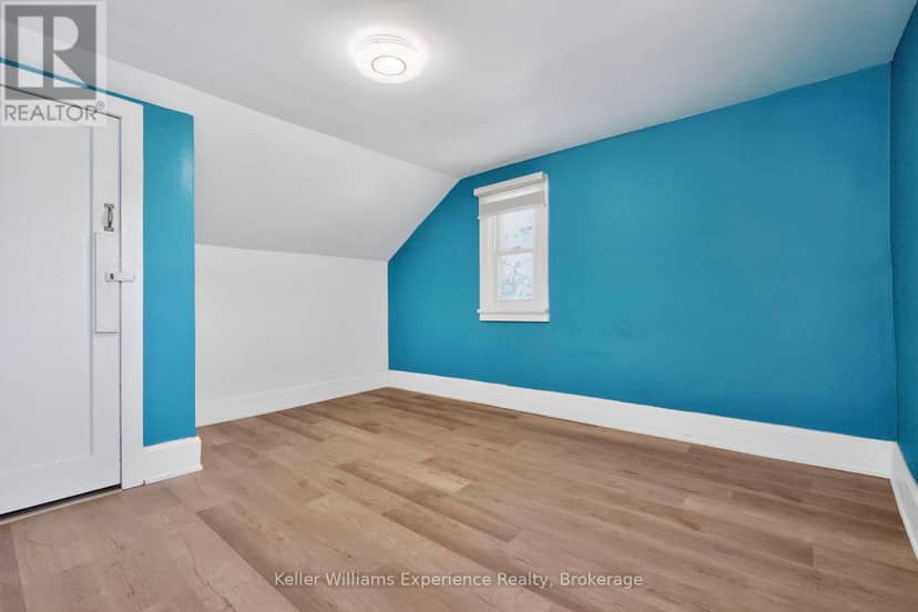 239 Oak Street — photo 31 of 40