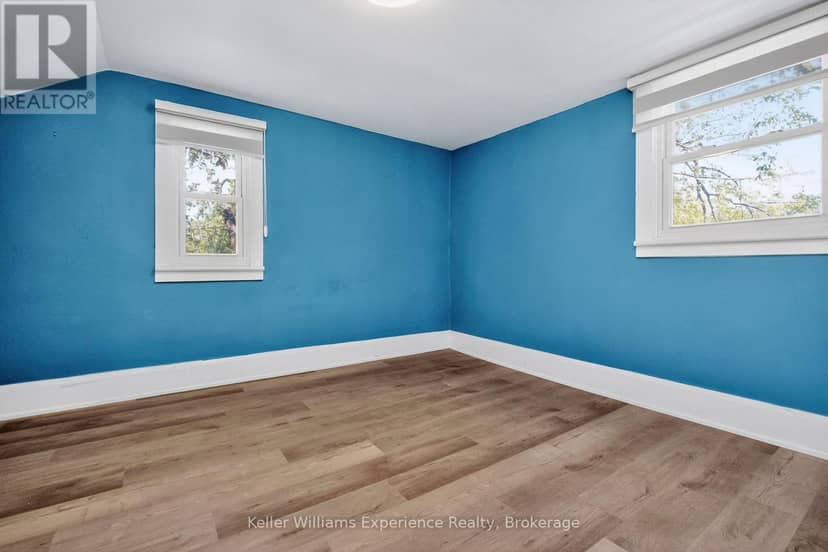 239 Oak Street — photo 34 of 40