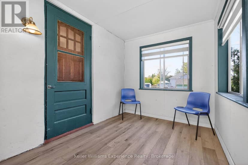 239 Oak Street — photo 6 of 40