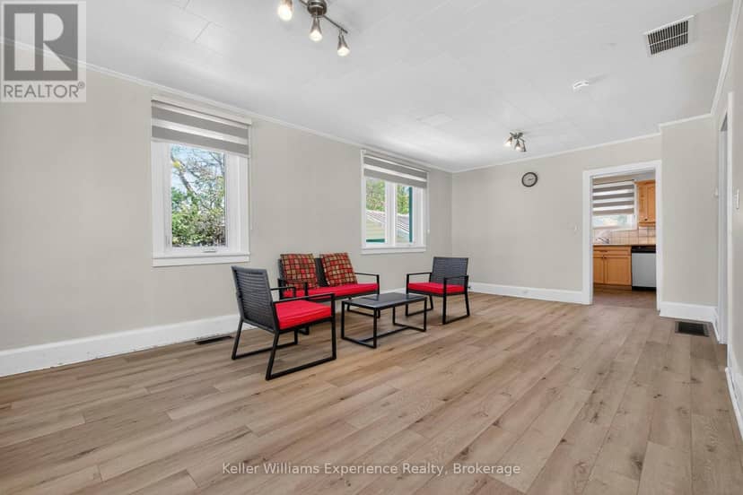 239 Oak Street — photo 8 of 40