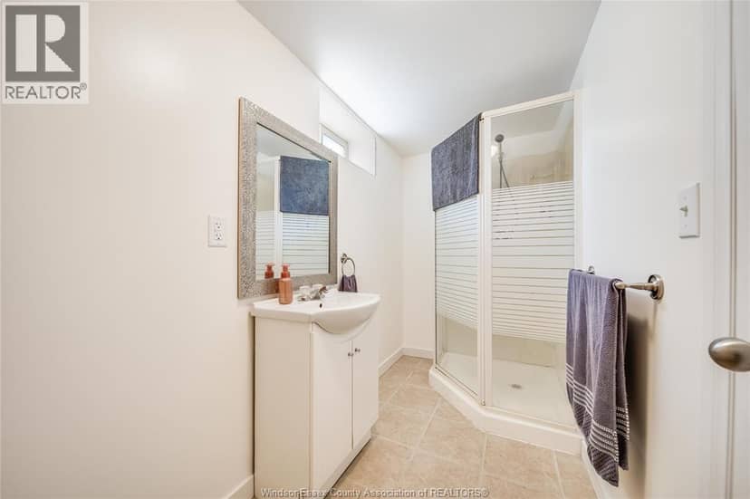 518 Arquette Avenue — photo 27 of 40