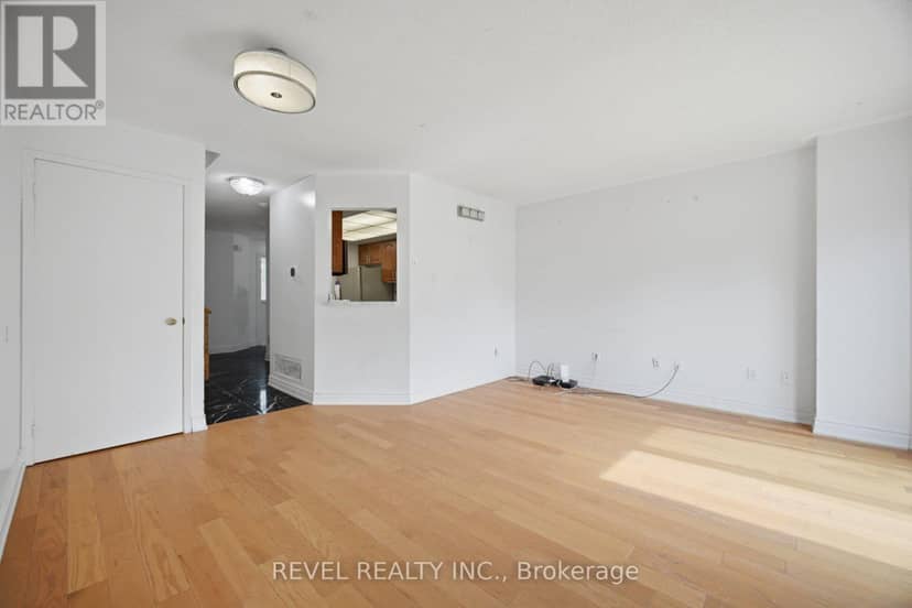 5633 Cortina Crescent — photo 12 of 38