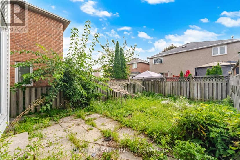 5633 Cortina Crescent — photo 37 of 38