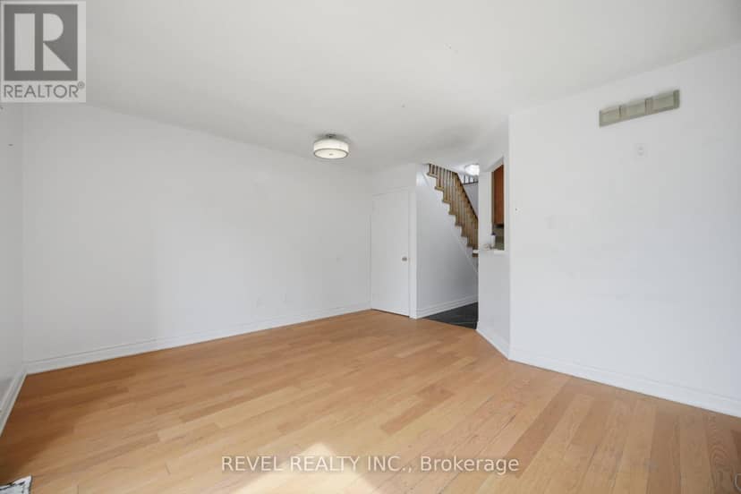 5633 Cortina Crescent — photo 11 of 38