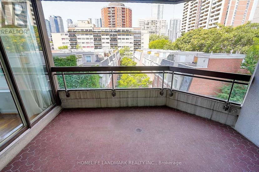 503 - 130 Carlton Street — photo 31 of 40