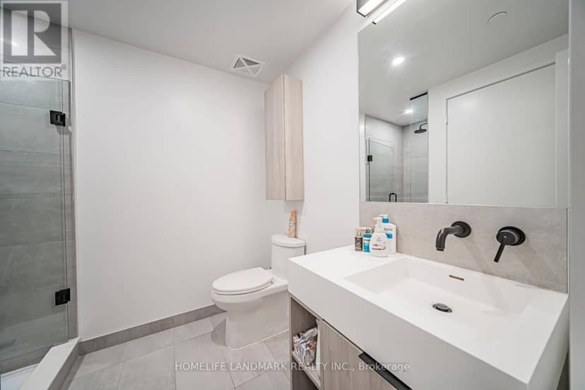 1703 - 108 Peter Street — photo 16 of 40