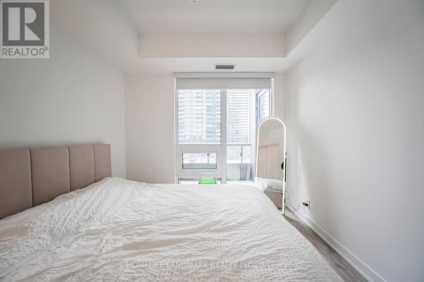 1703 - 108 Peter Street — photo 27 of 40