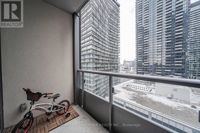 1703 - 108 Peter Street — photo 37 of 40