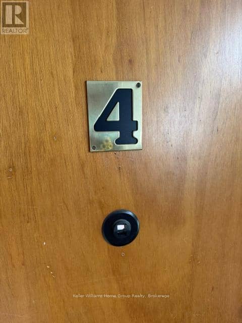 115 St George Street W — photo 11 of 25