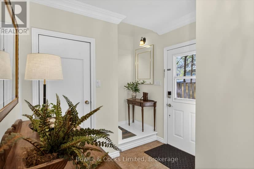 122 Maryland Drive — photo 15 of 40