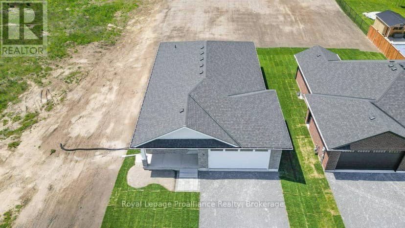 10 Dunmor Street — photo 38 of 40