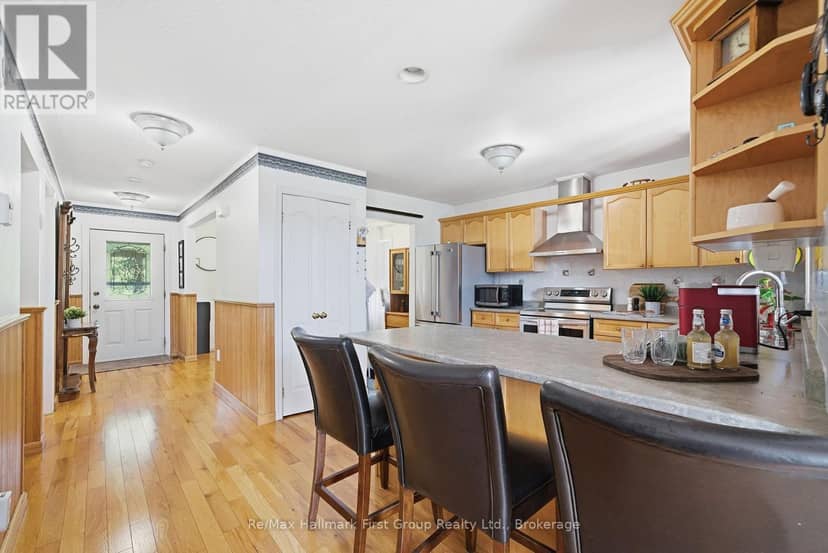 2518 Nagle Road — photo 9 of 40