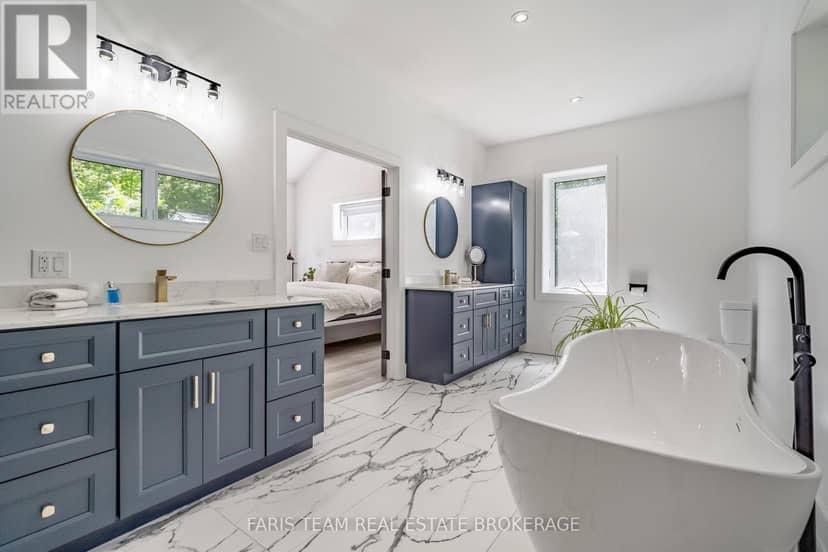 50 Beaufort Crescent — photo 19 of 36
