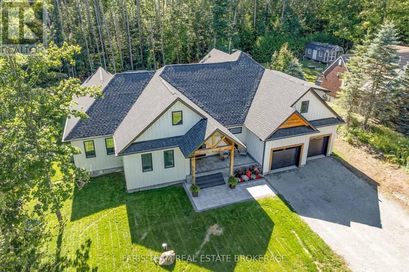 50 Beaufort Crescent — photo 2 of 36
