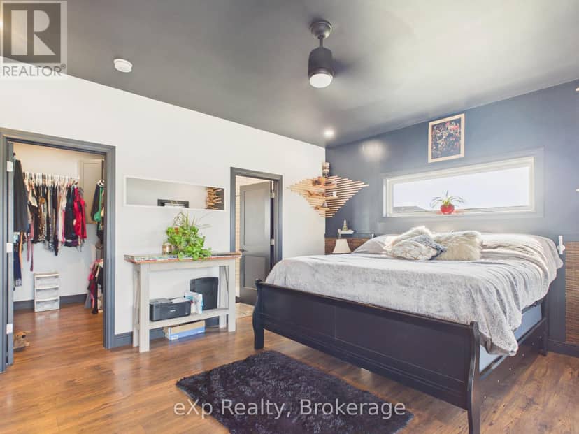 7 Weiss Drive — photo 15 of 40