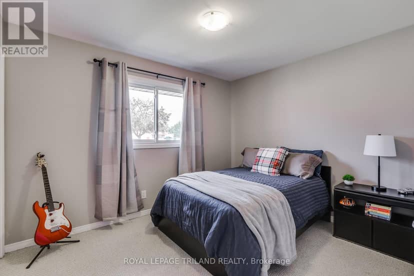224 McKellar Street — photo 14 of 40