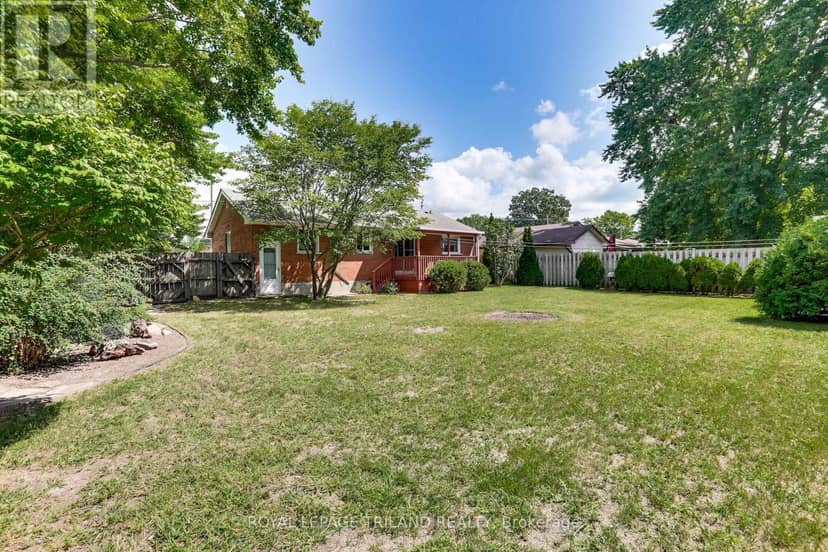 224 McKellar Street — photo 34 of 40